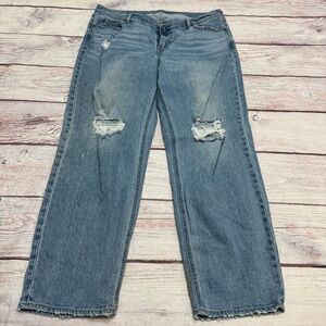 Old Navy Mid Rise Boyfriend Loose Jean Light Wash Distressed Size 16 Tall Long